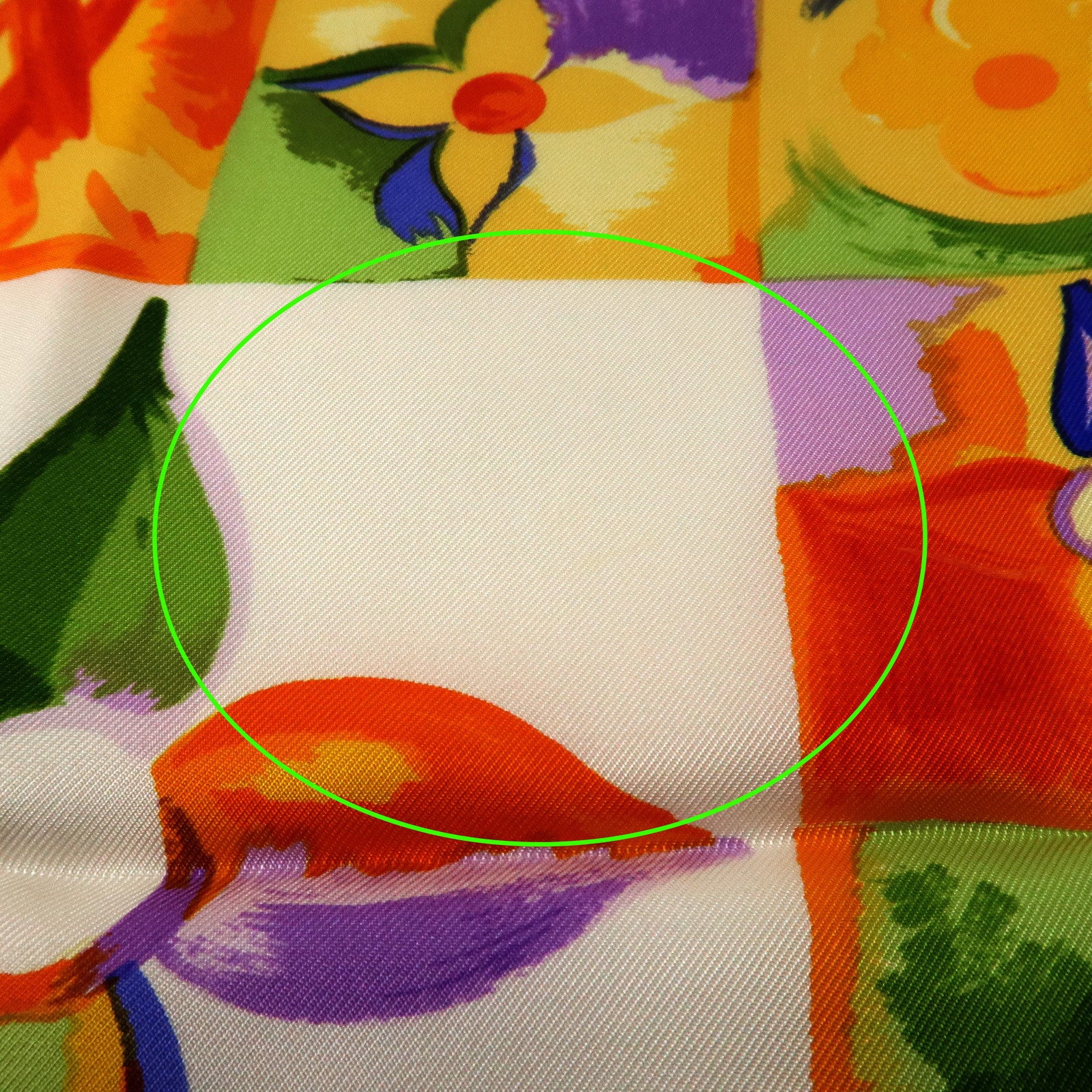 Louis Vuitton Monogram Silk 100％ Scarf White Orange Watercolor