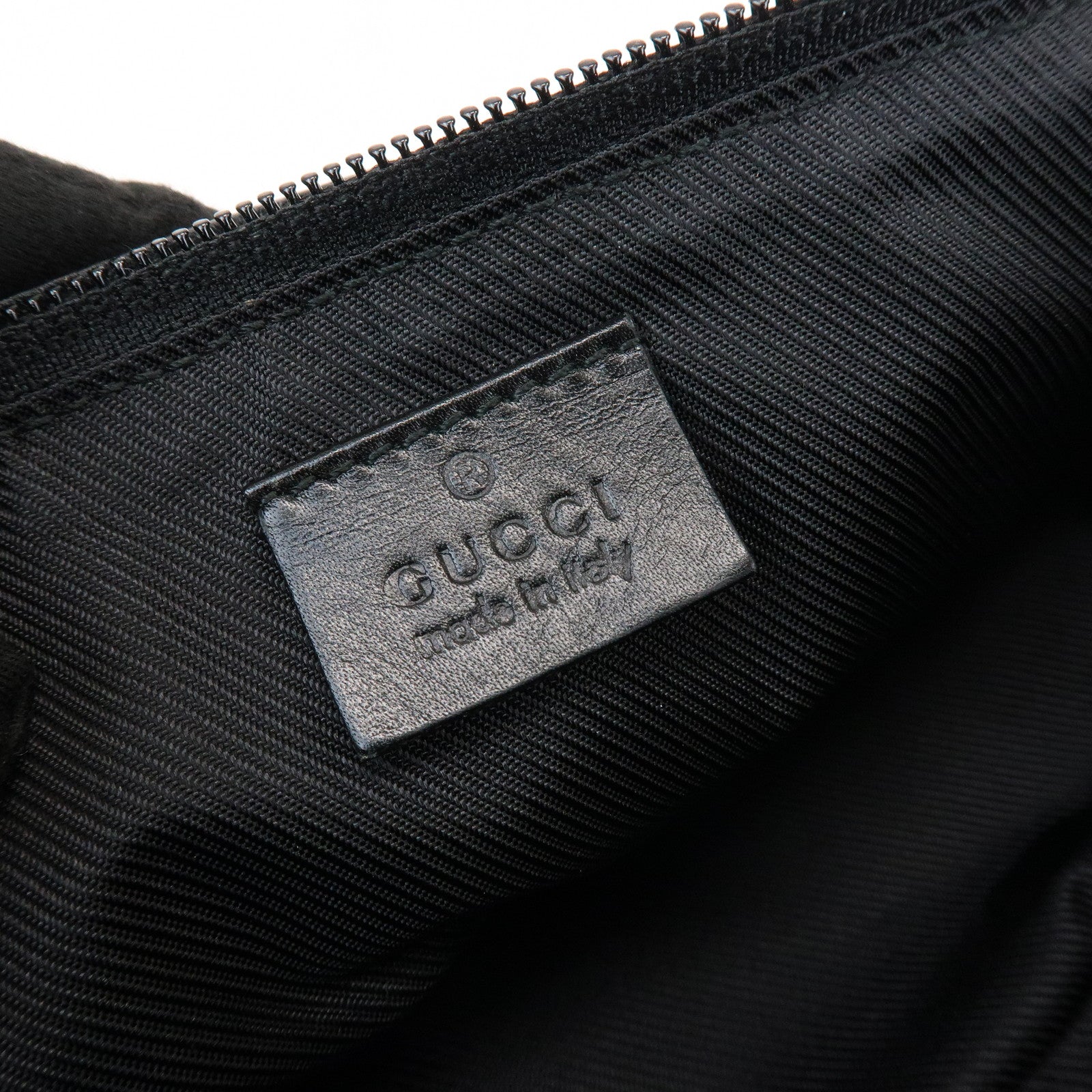 GUCCI Boat Bag GG Canvas Leather Accessory Pouch Hand Bag 039・1103