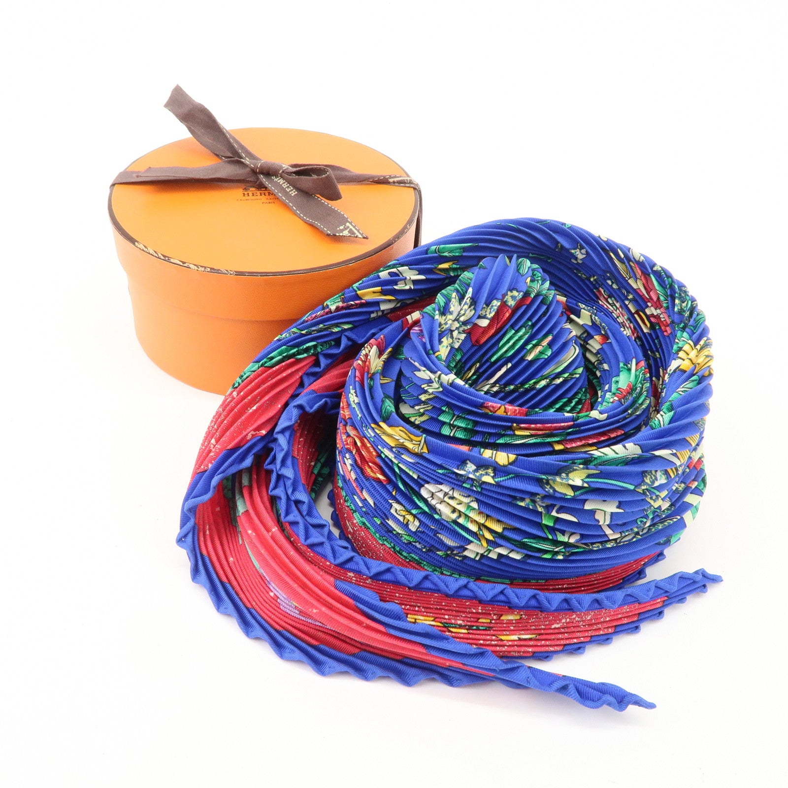 HERMES  Carre 90 Silk 100% Pleats Scarf PIERRES d' ORIENT et OGGIDENT Blue