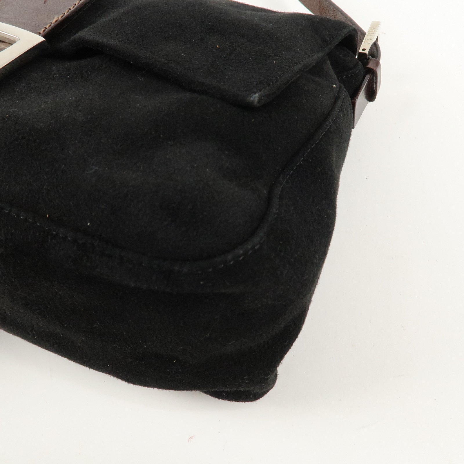 FENDI Mamma Baguette Suede Leather Shoulder Bag Silver HDW 26325 Used