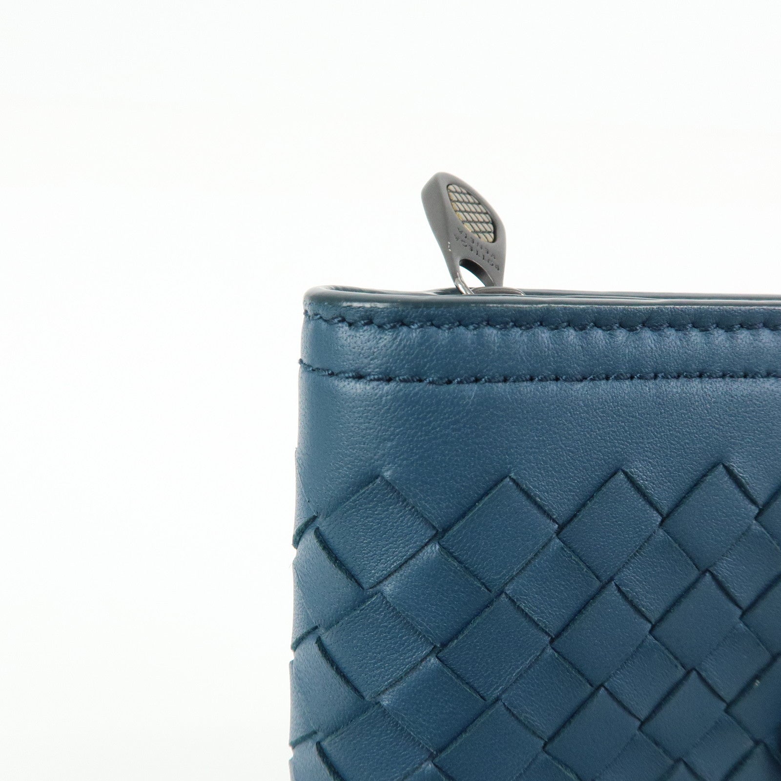 BOTTEGA VENETA Intrecciato Leather Bi-fold Comact Wallet 547441