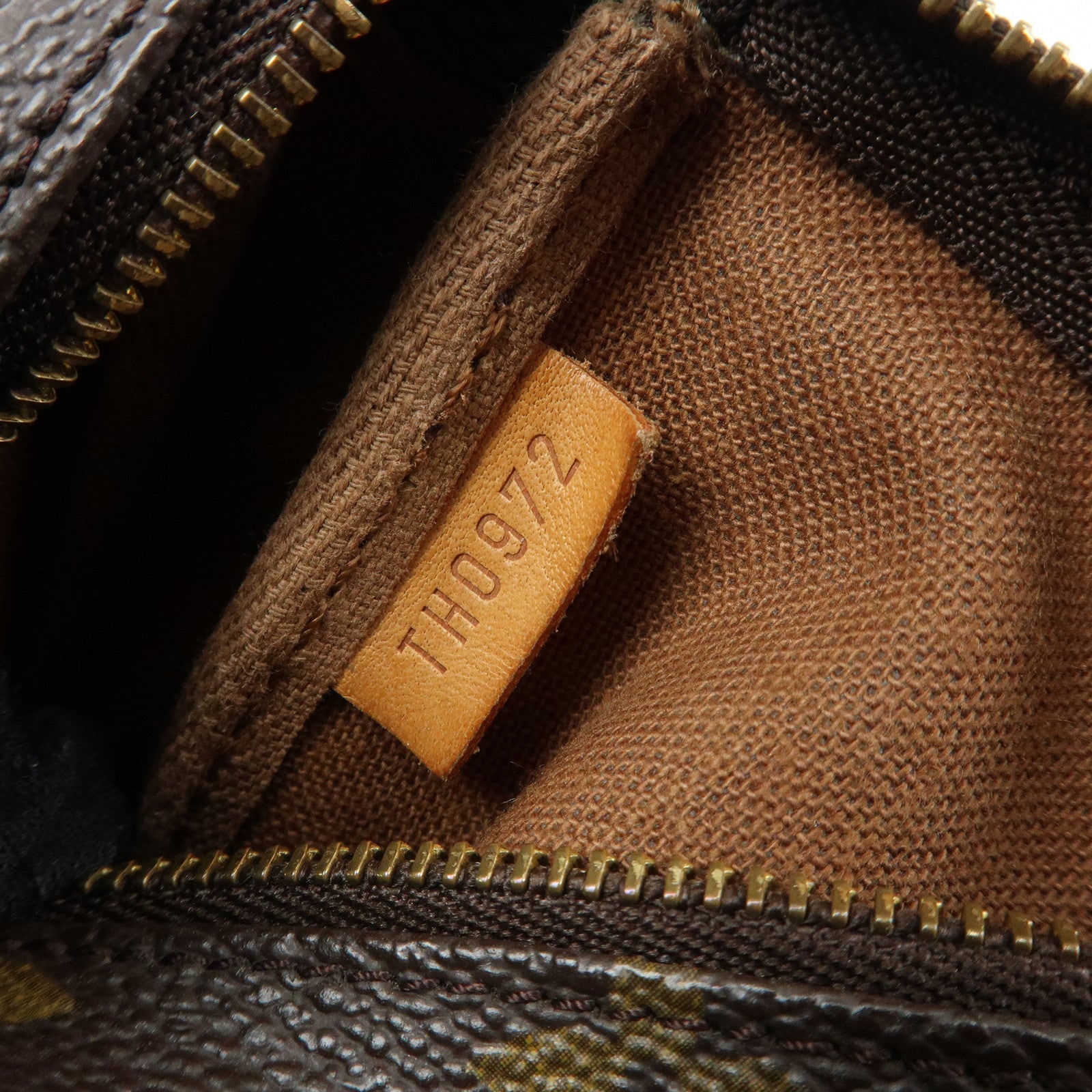 Louis Vuitton Monogram Pochette Accessoires Pouch Hand Bag M51980