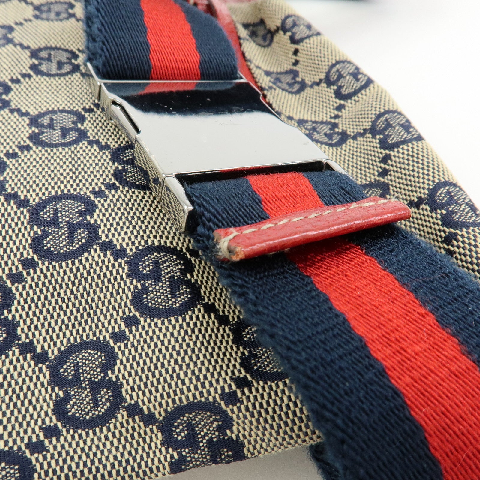 GUCCI Sherry GG Canvas Leather Waist Bag Crossbody Bag 28566
