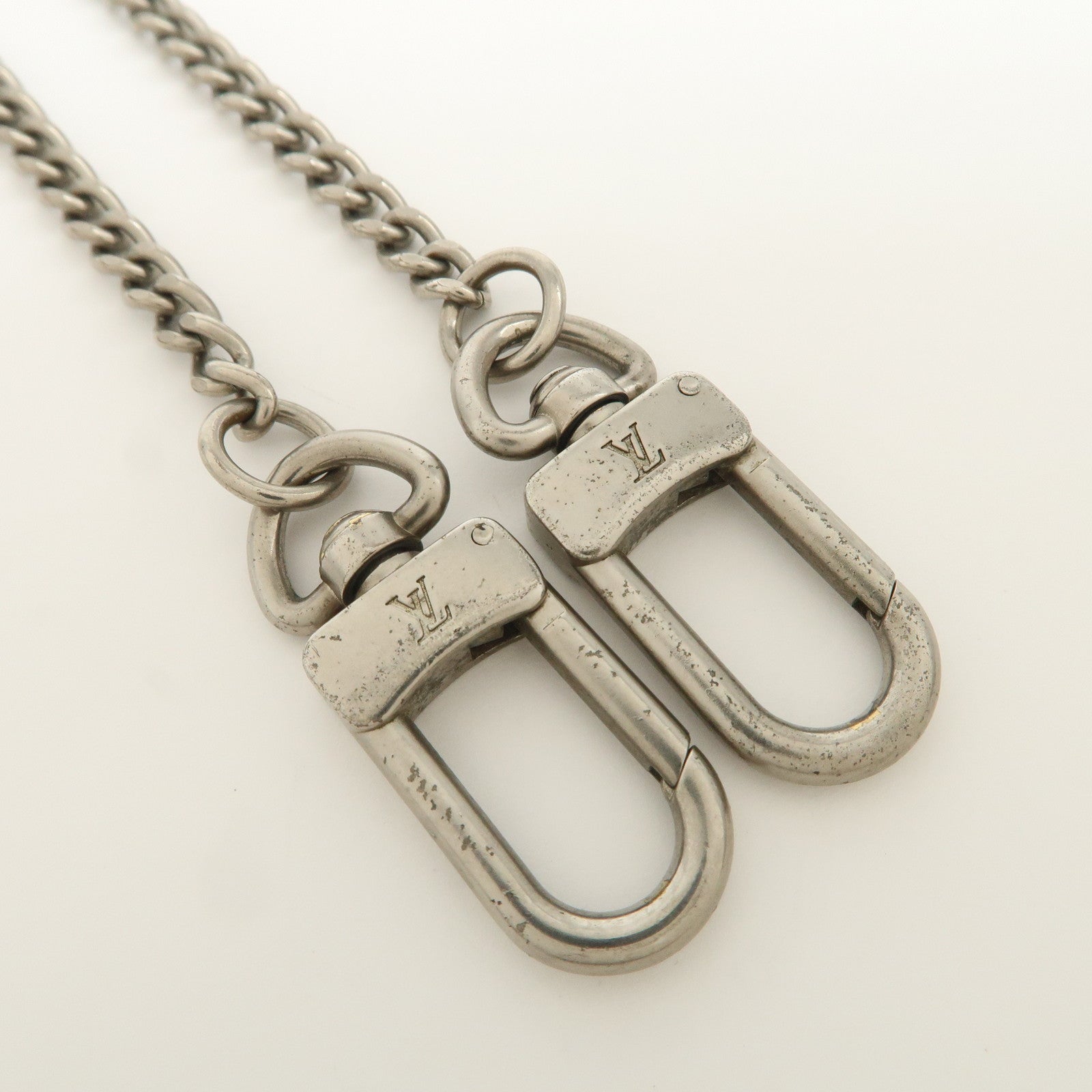 Louis Vuitton Metal Key Chain for Portefeuille Accordion Wallet