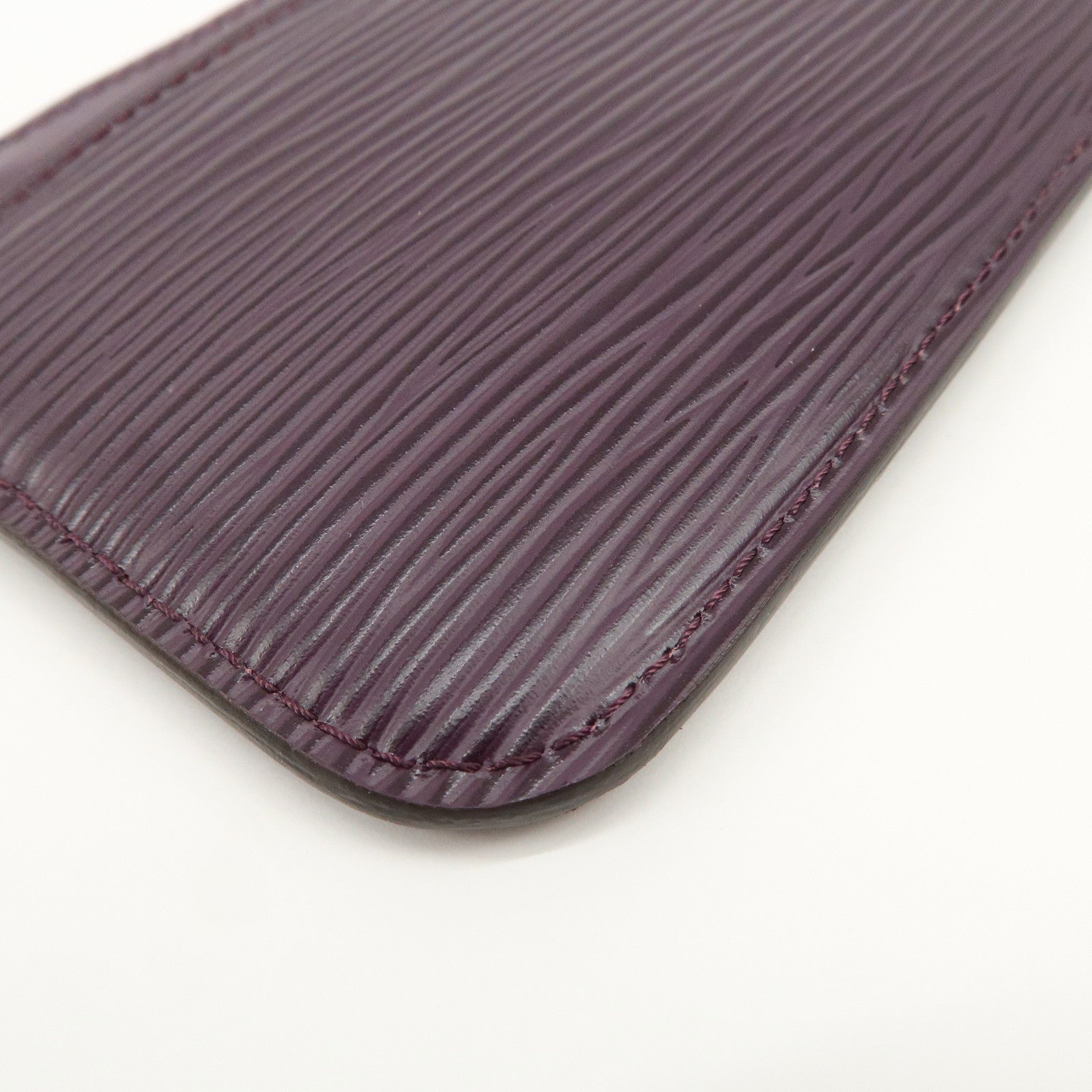 Louis Vuitton Epi Pochette Cles NM Coin Case Key Case Cassis M6660K