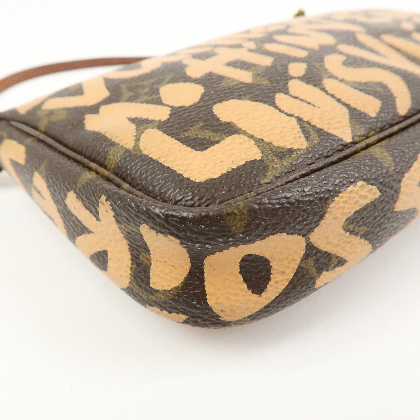 Louis Vuitton Monogram Graffiti Pochette Accessoires HandBag M92193