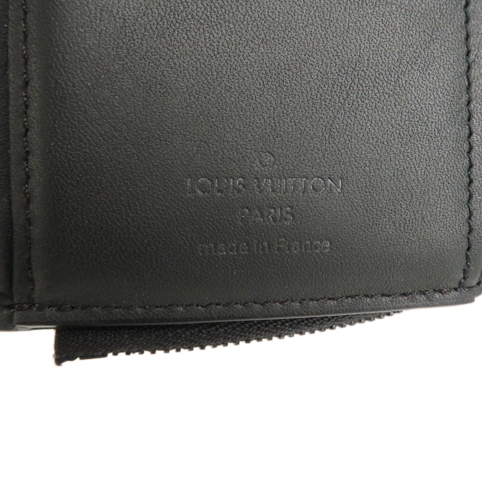 Louis Vuitton Taurillon Leather Portefeuille Pilot Wallet M82556