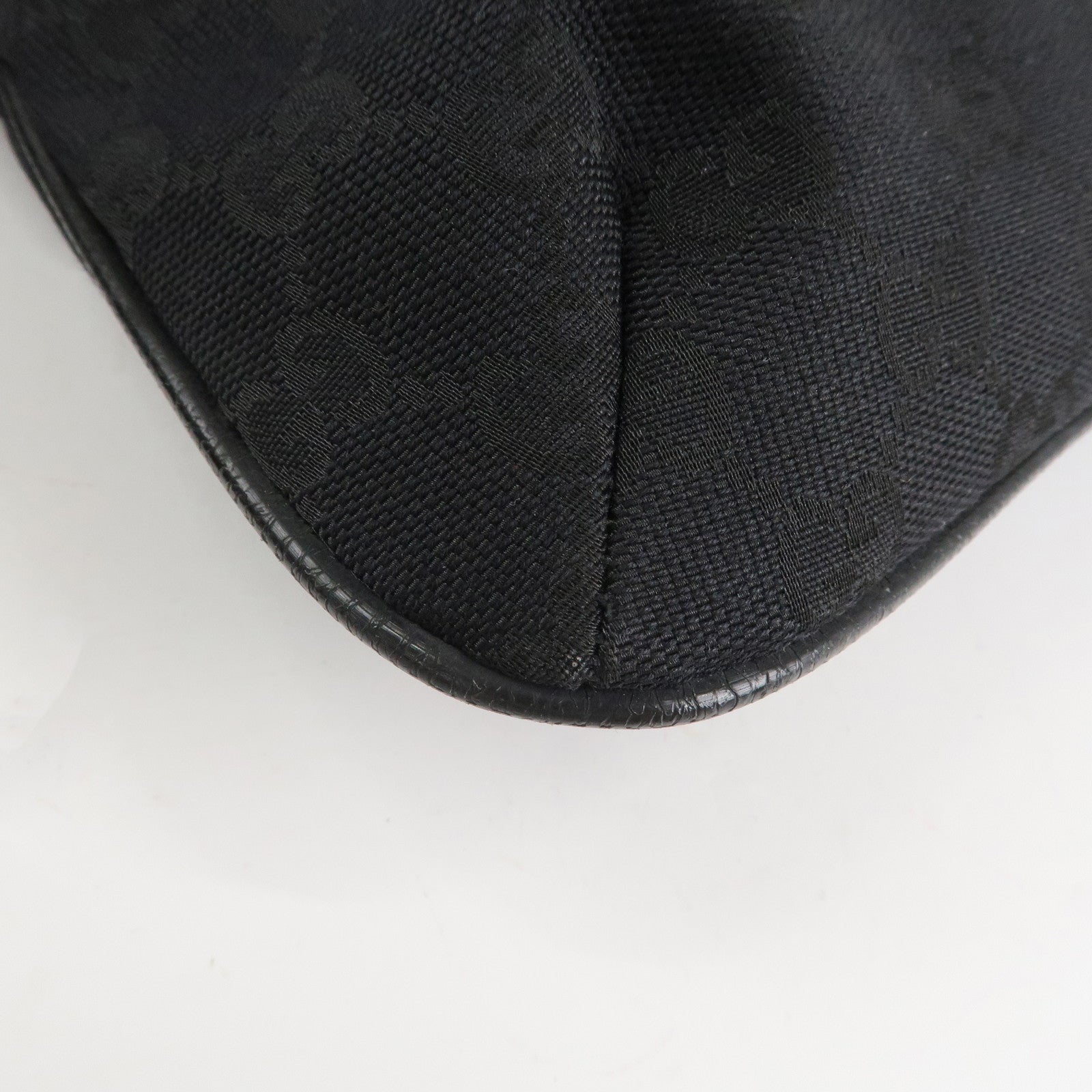 GUCCI Sherry GG Canvas Leather Shoulder Bag Black 189749 Used