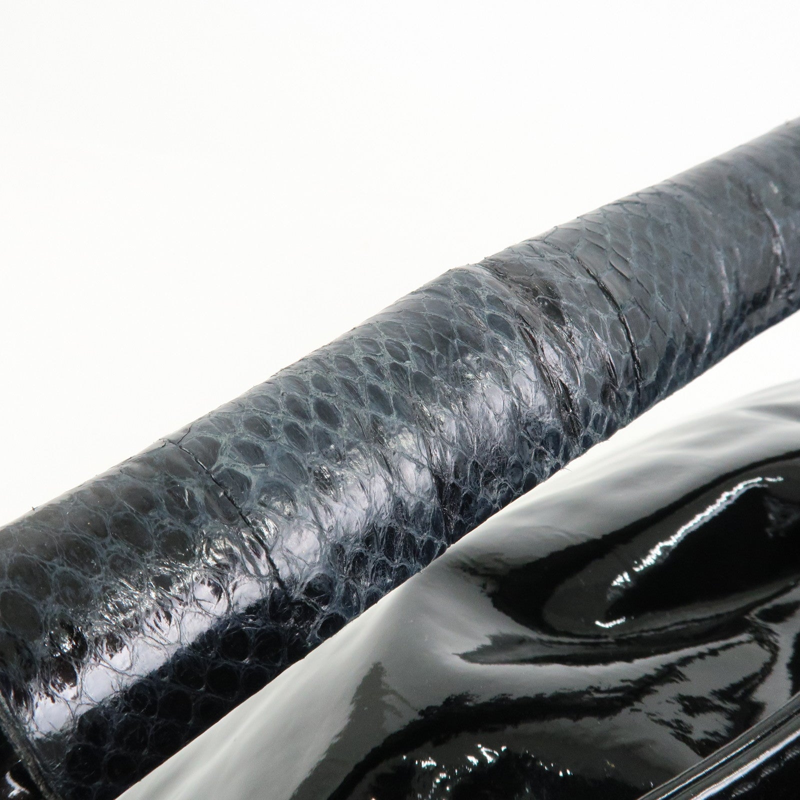 JIMMY CHOO Patent Leather Leather Sky Bag Shoulder Bag Black