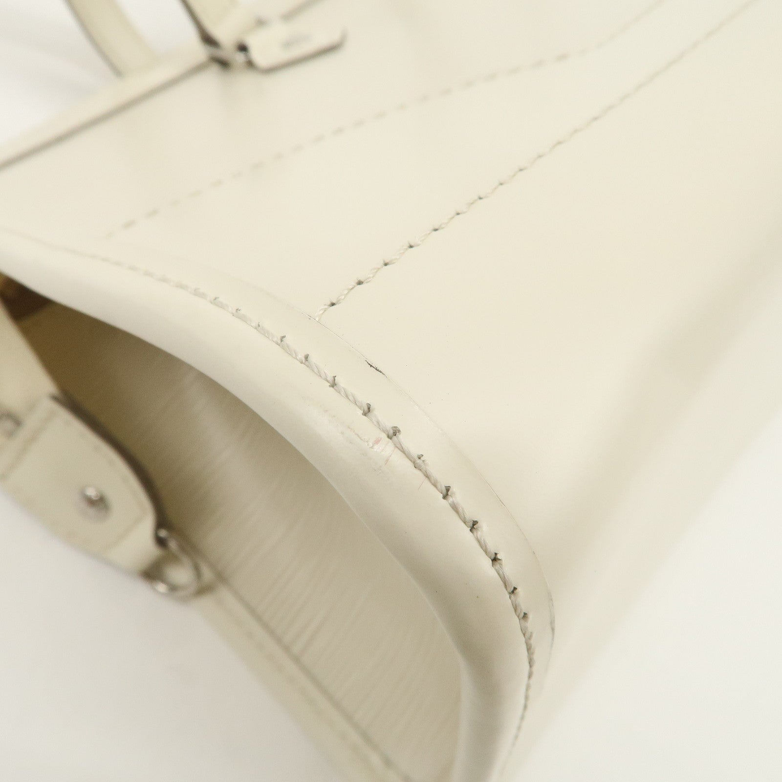 Louis Vuitton Epi Madeleine PM Hand Bag Ivoire White M5933J