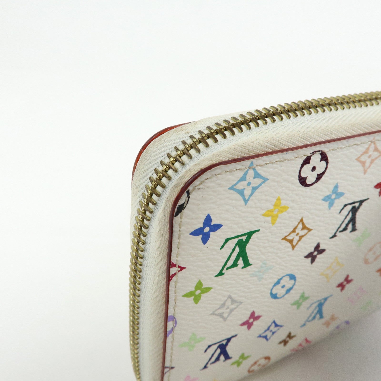 Louis Vuitton Monogram Multicolor Round Zippy Wallet Blanc M60241