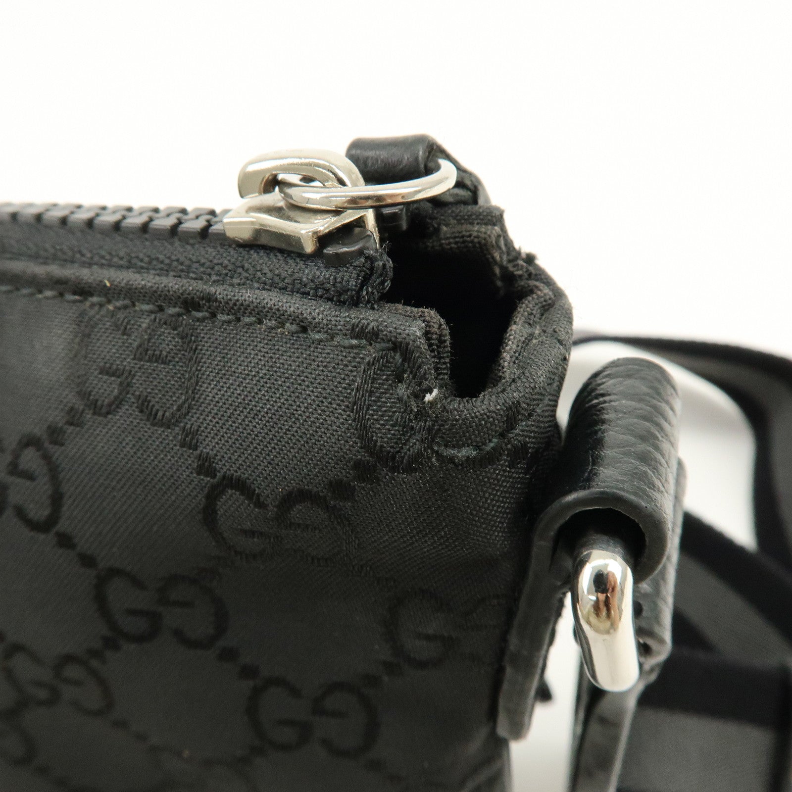 GUCCI GG Nylon Leather Shoulder Bag Crossbody Bag Black 449183