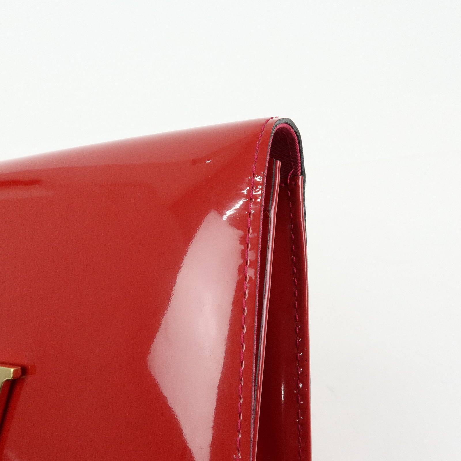 Louis Vuitton Vernis Leather Pochette Louise EW Clutch Bag M94270