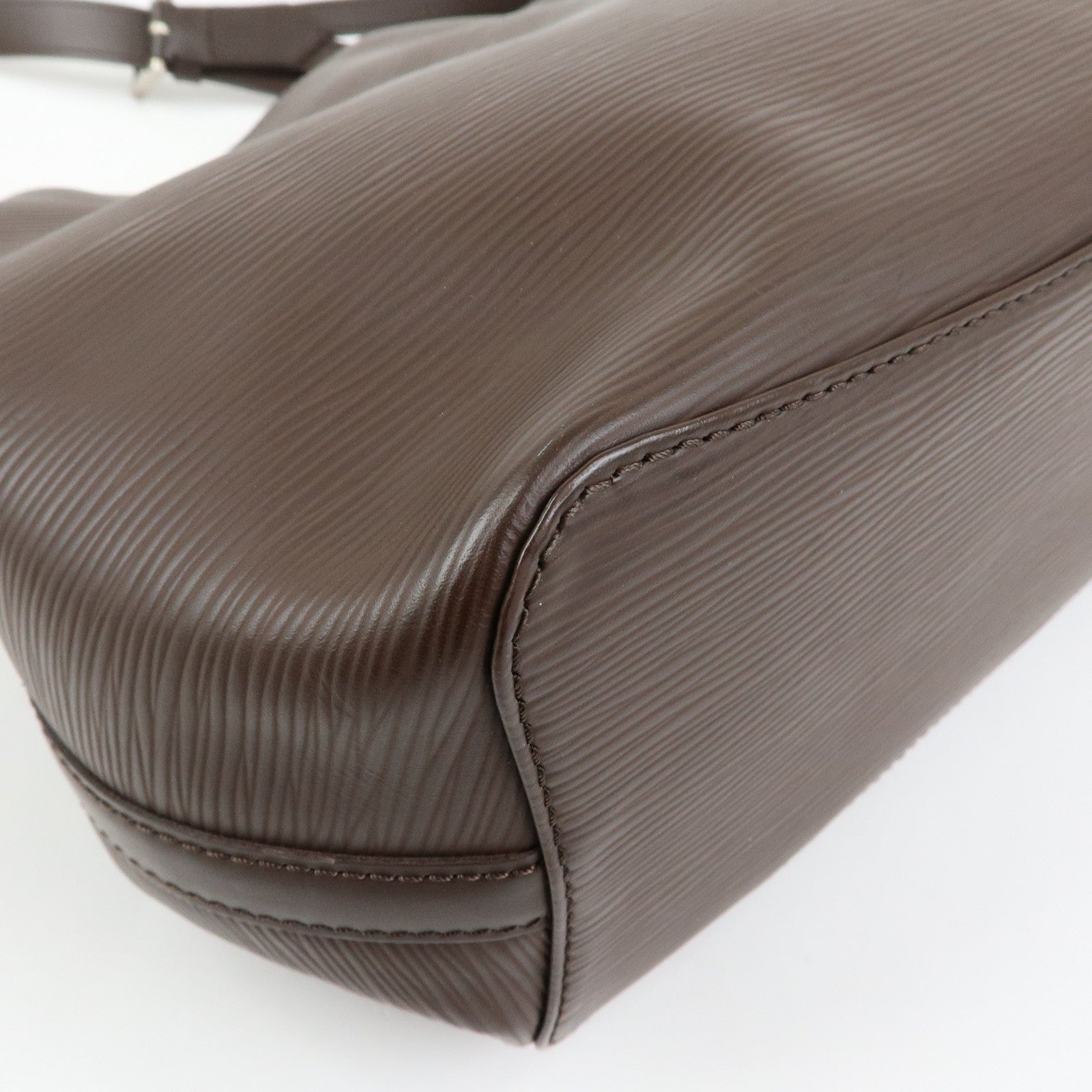 Louis Vuitton Epi Mandala PM Hand Bag Shoulder Bag Mocha M5893D