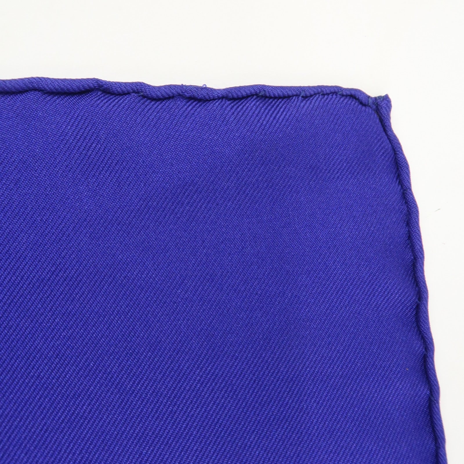 HERMES Carre 90 Silk 100% Scarf Souvenirs de Paris Blue Red Ivory