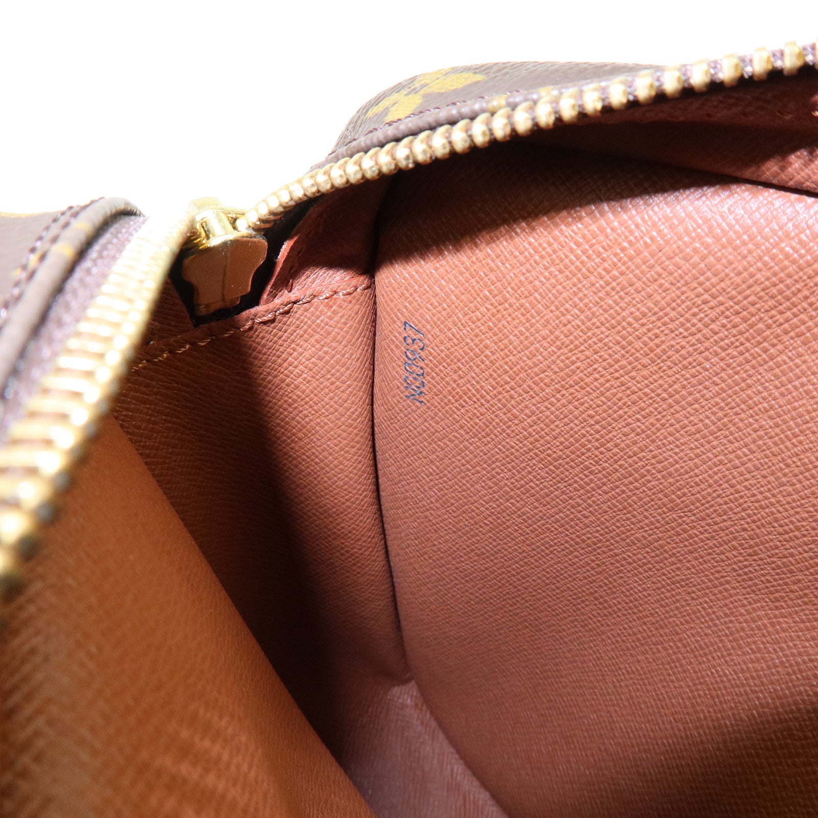 Louis Vuitton Monogram Saint Germain 28 Shoulder Bag Brown M51207