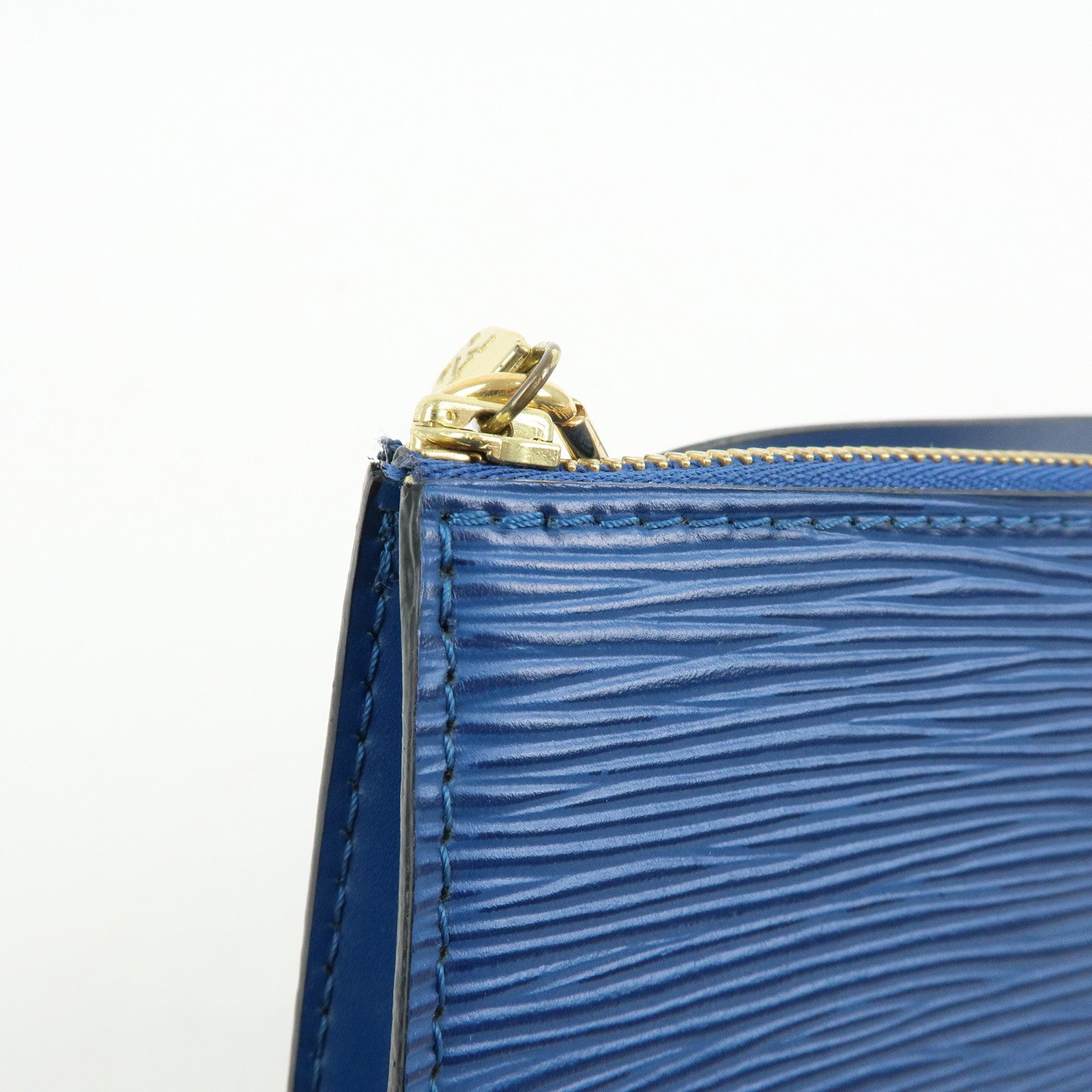 Louis Vuitton Epi Pochette Accessoires Pouch Toledo Blue M52945