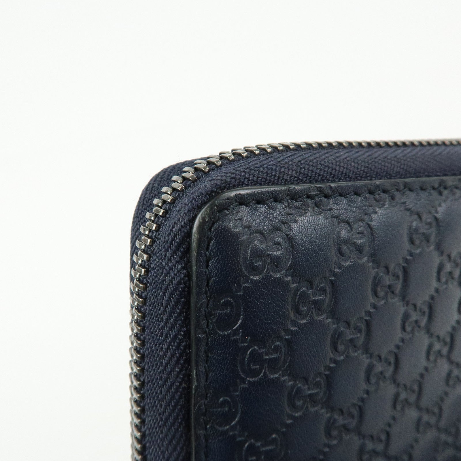 GUCCI Microguccissima Leather Round Zippy Long Wallet Navy 307987
