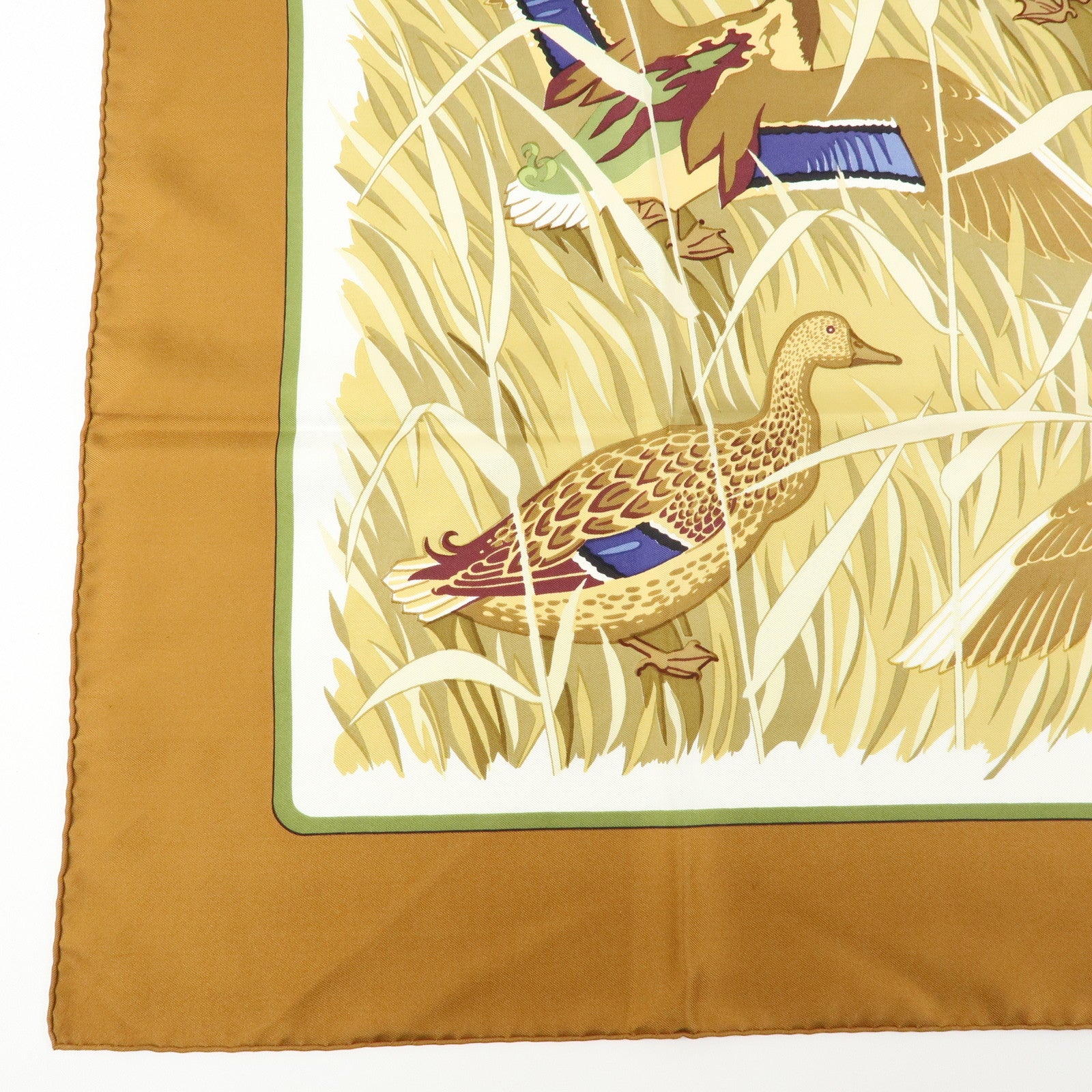 HERMES Carre 90 Silk 100% COLS VERTS Scarf Beige Brown