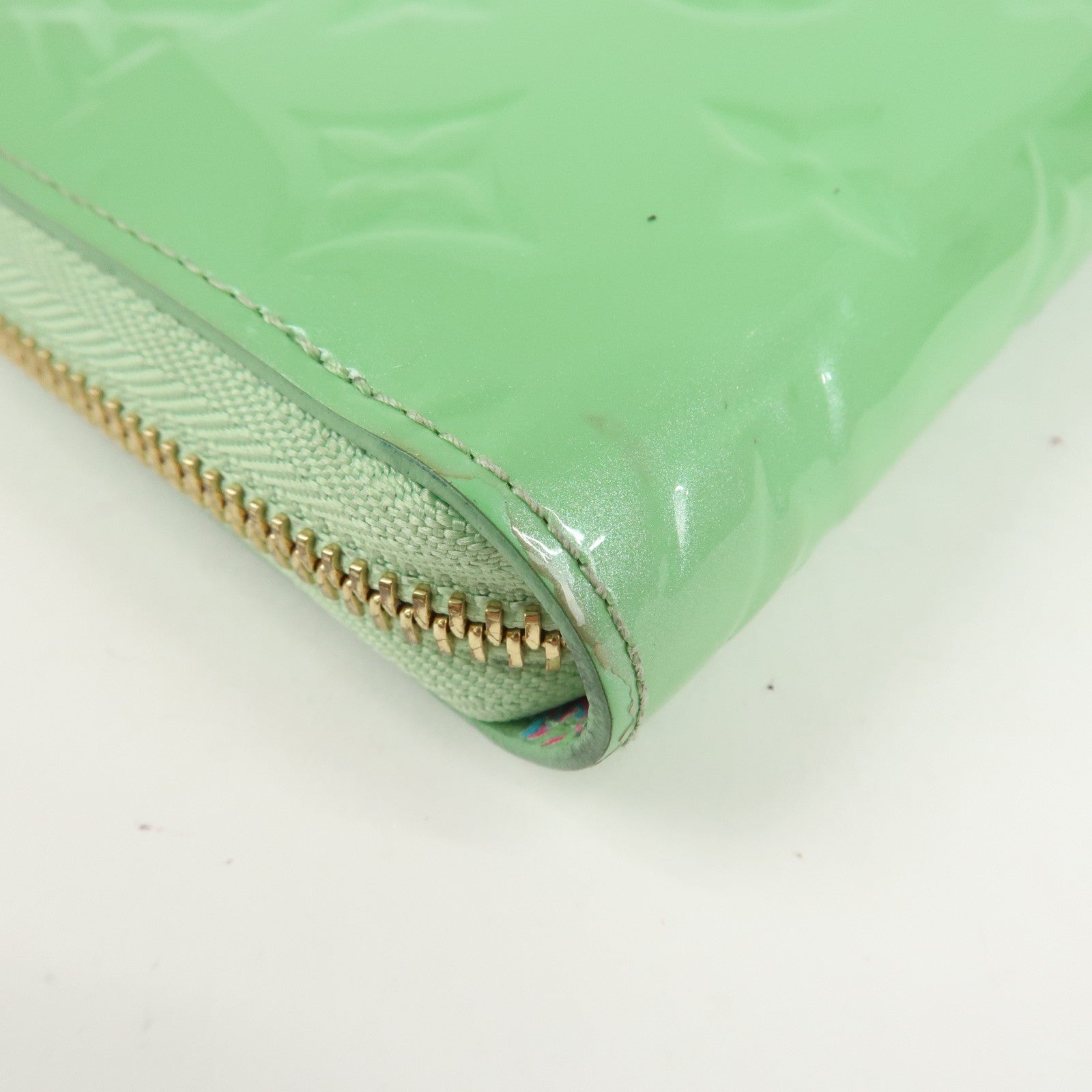 Louis Vuitton Monogram Vernis Zippy Wallet Light Green M82065 Used