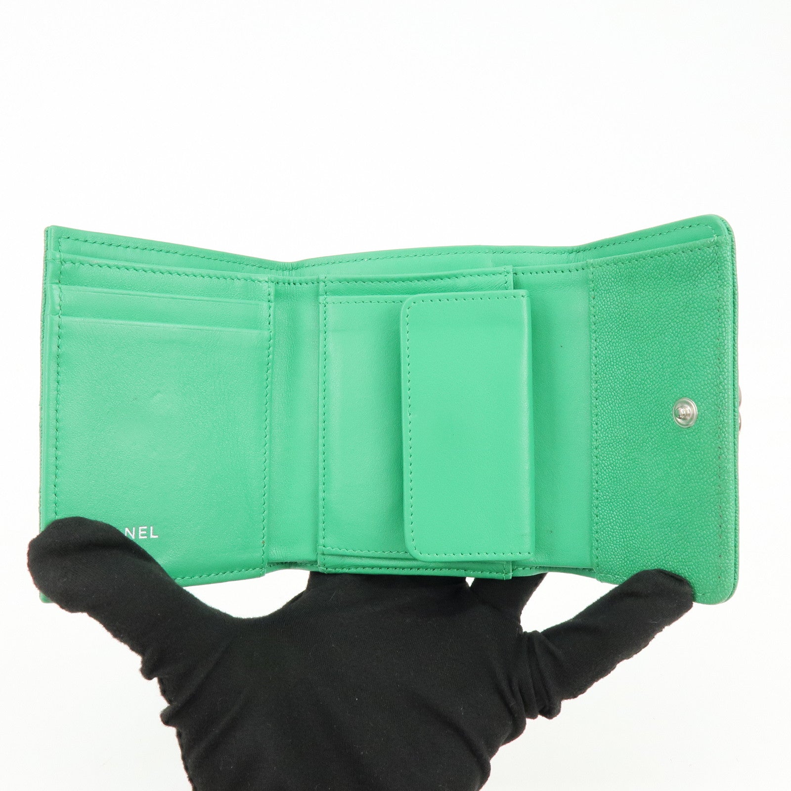 CHANEL Boy Chanel COCO Mark Caviarskin Compact Wallet Green