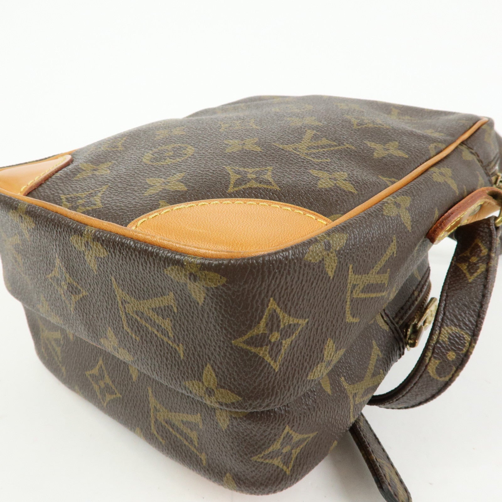 Louis Vuitton Monogram Amazone Shoulder Bag Crossbody Bag M45236