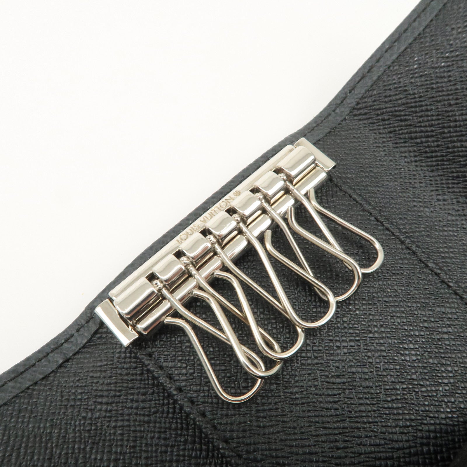 Louis Vuitton Taiga Multicles 6 Key Case Holder Ardoise M30532