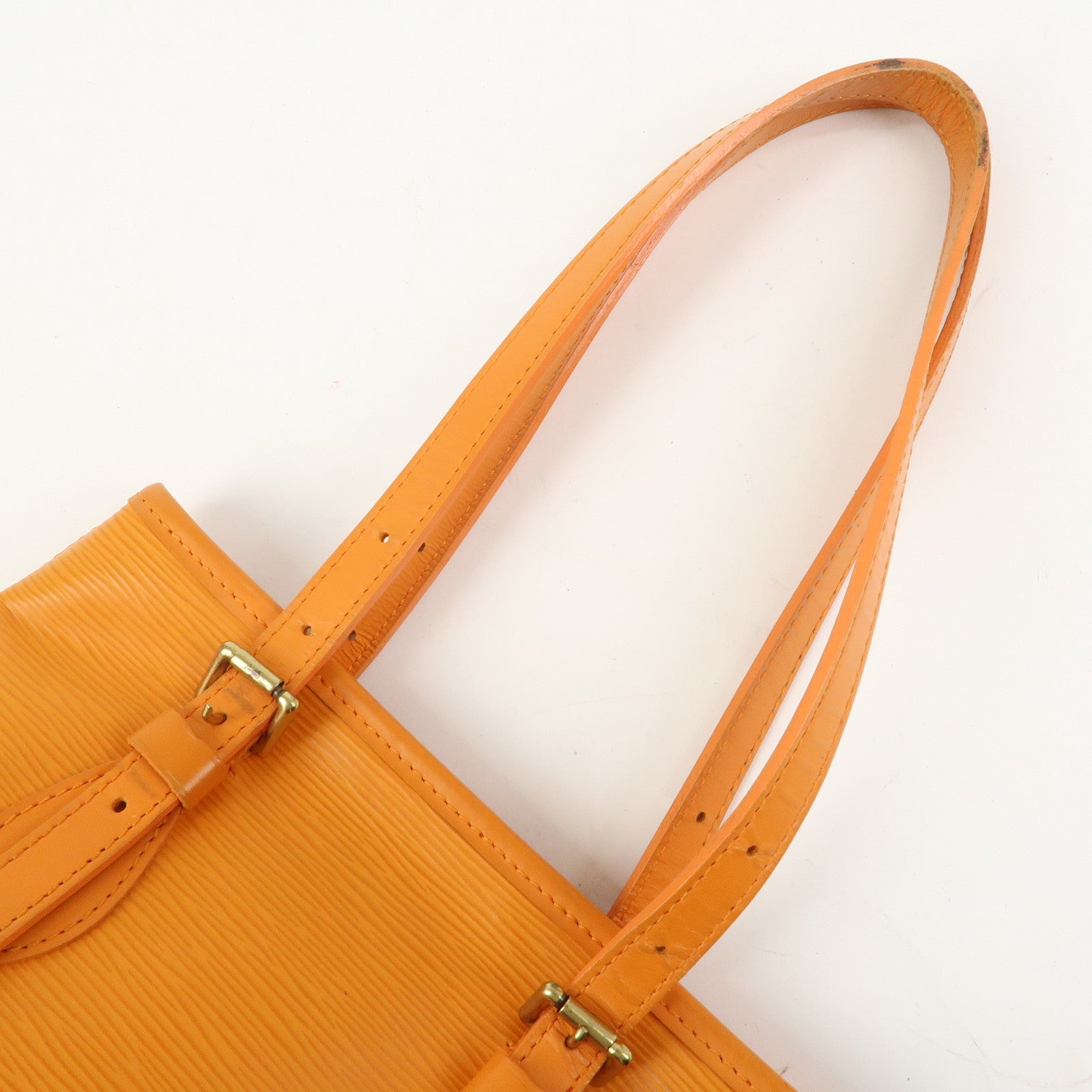Louis Vuitton Epi Bucket PM Shoulder Bag Tote Bag Mandarin M5899H