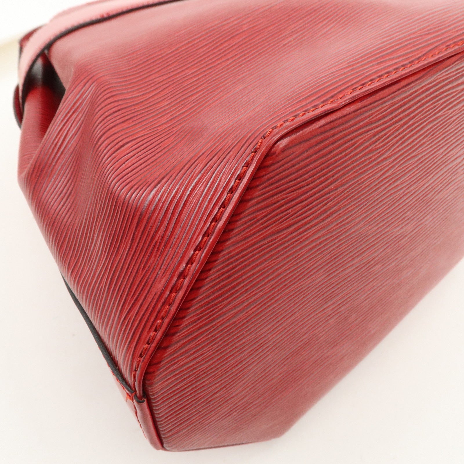 Louis Vuitton Epi Sac de Paul Shoulder Bag Castilian Red M80207