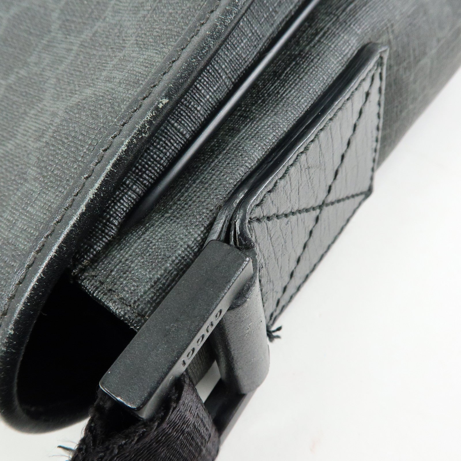 GUCCI GG Supreme Leather Shoulder Bag Crossbody Bag Black 169935
