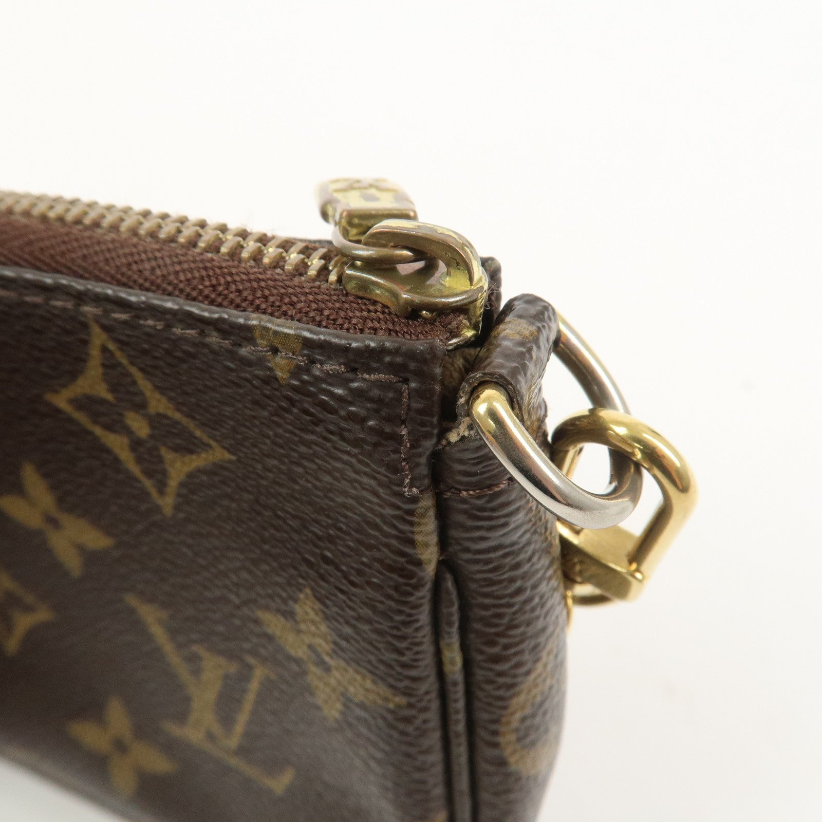 Louis Vuitton Monogram T&B Mini Pochette Accessoires Pouch M60153