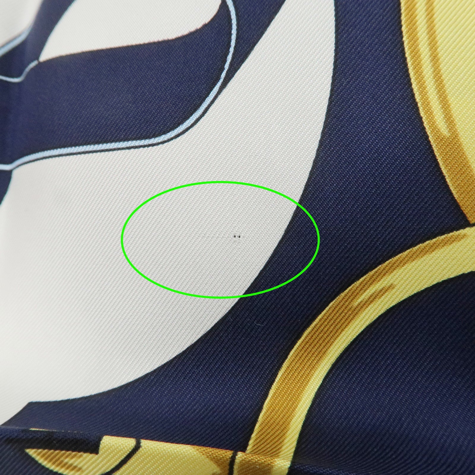 HERMES Carre 90 Silk 100% Eperon d'or Scarf White Navy