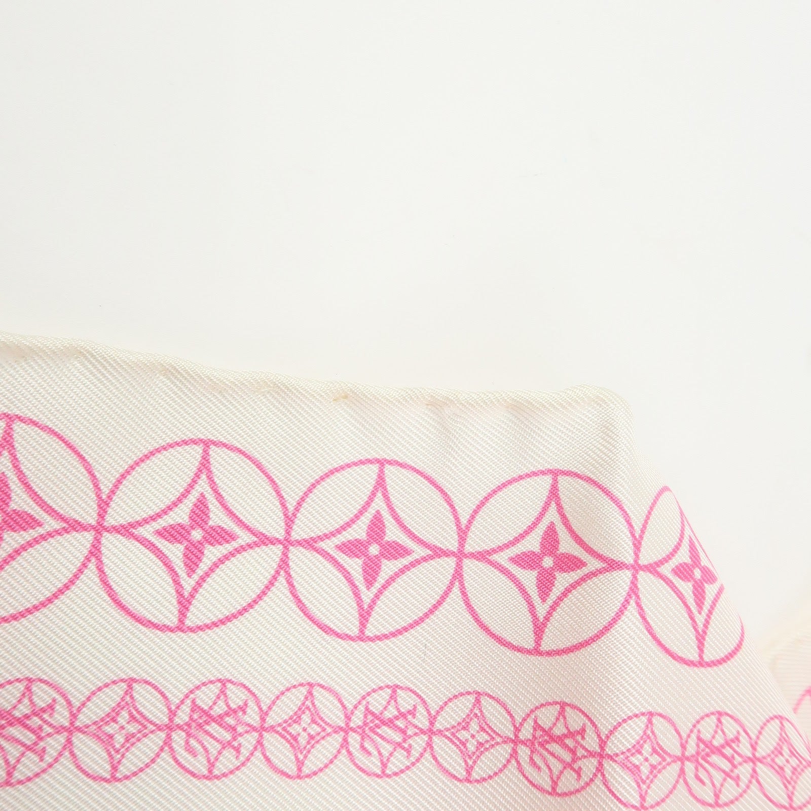 Louis Vuitton Silk 100% Scarf Murakami White Pink