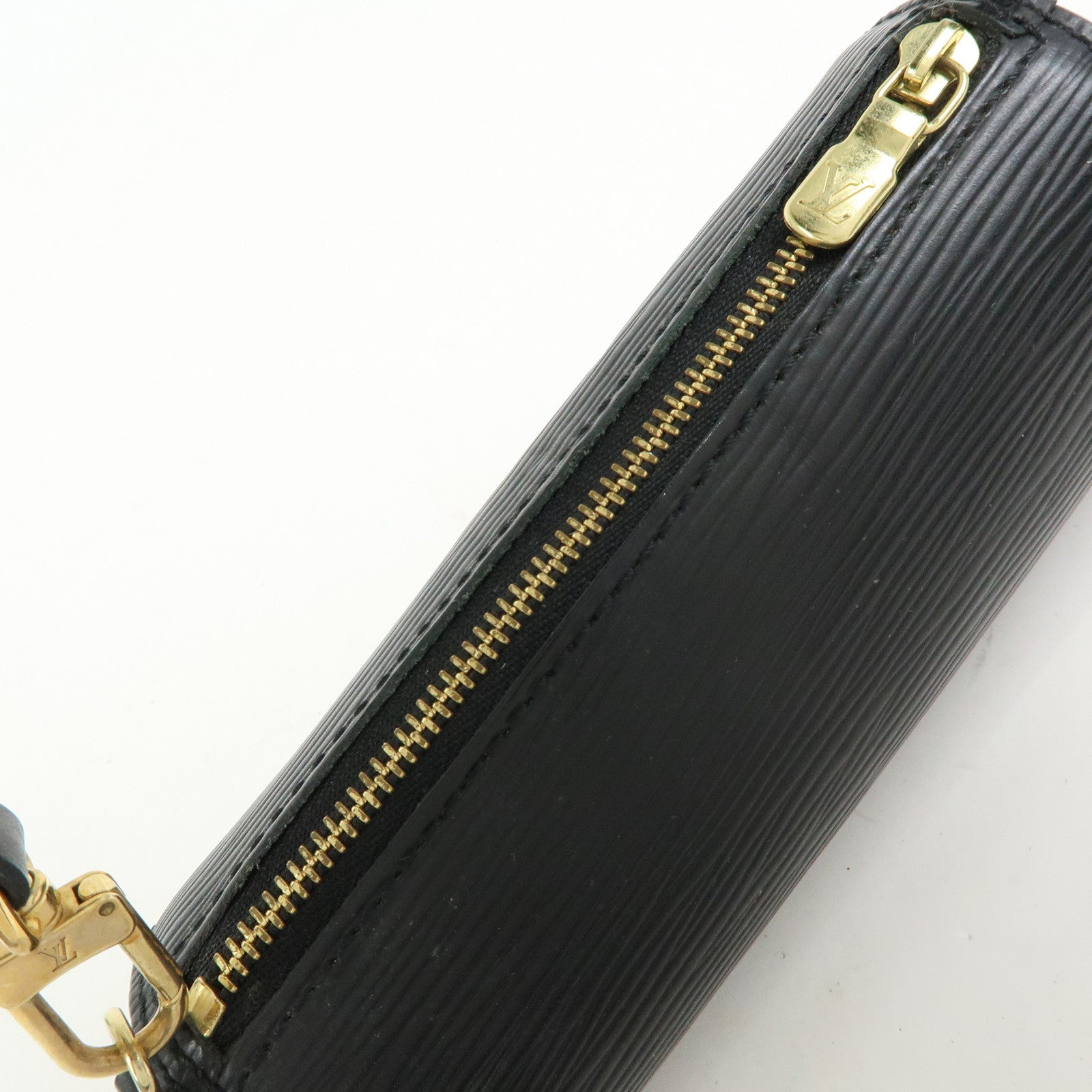 Louis Vuitton Epi Mini Leather Pouch For Soufflot Hand Bag Noir