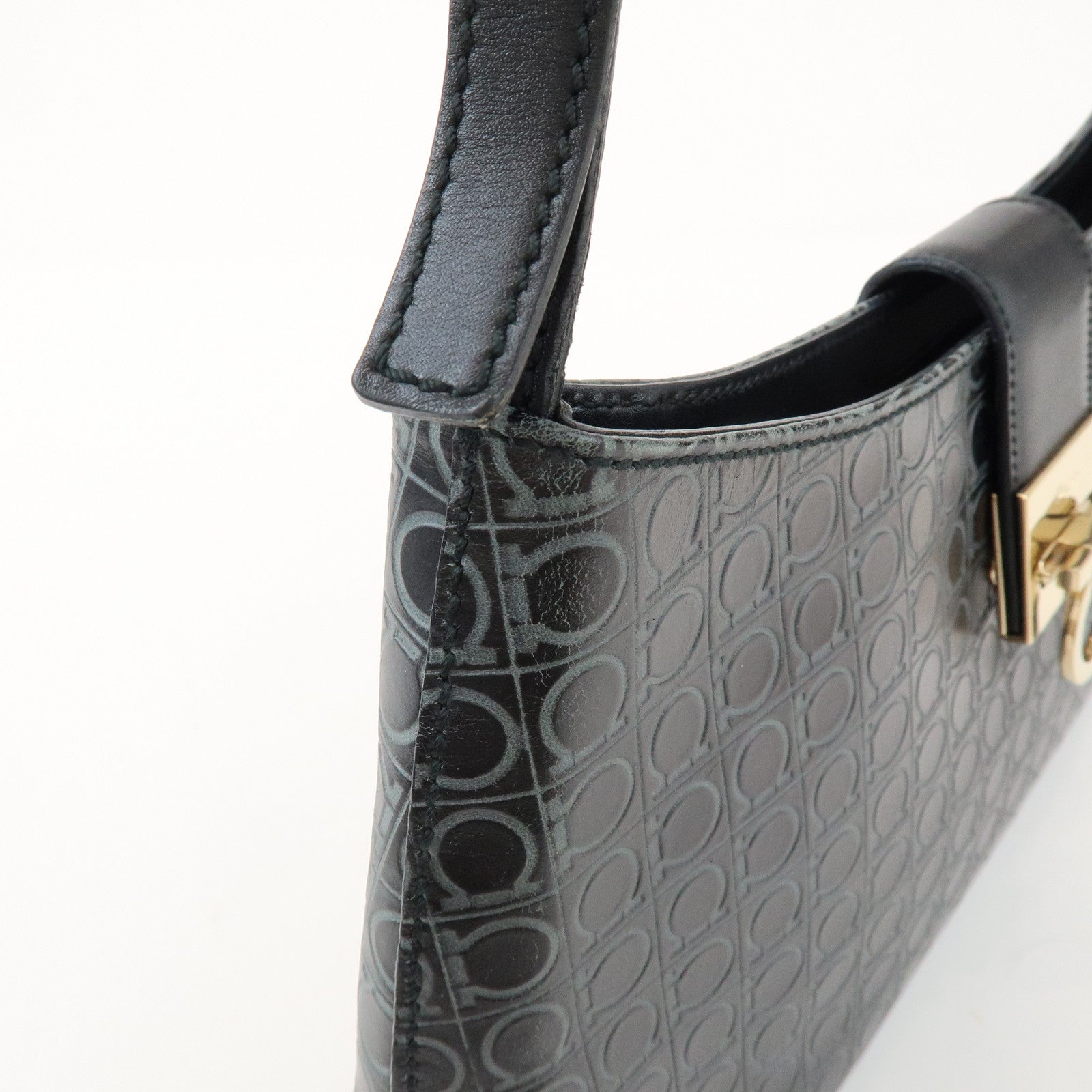 Ferragamo Gancini Leather Shoulder Bag Hand Bag Black