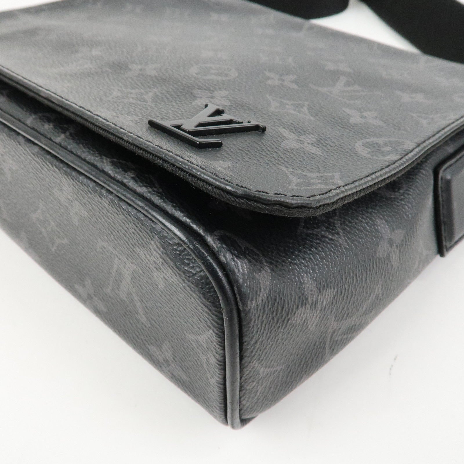 Louis Vuitton Monogram Eclipse District PM Crossbody Bag M44000