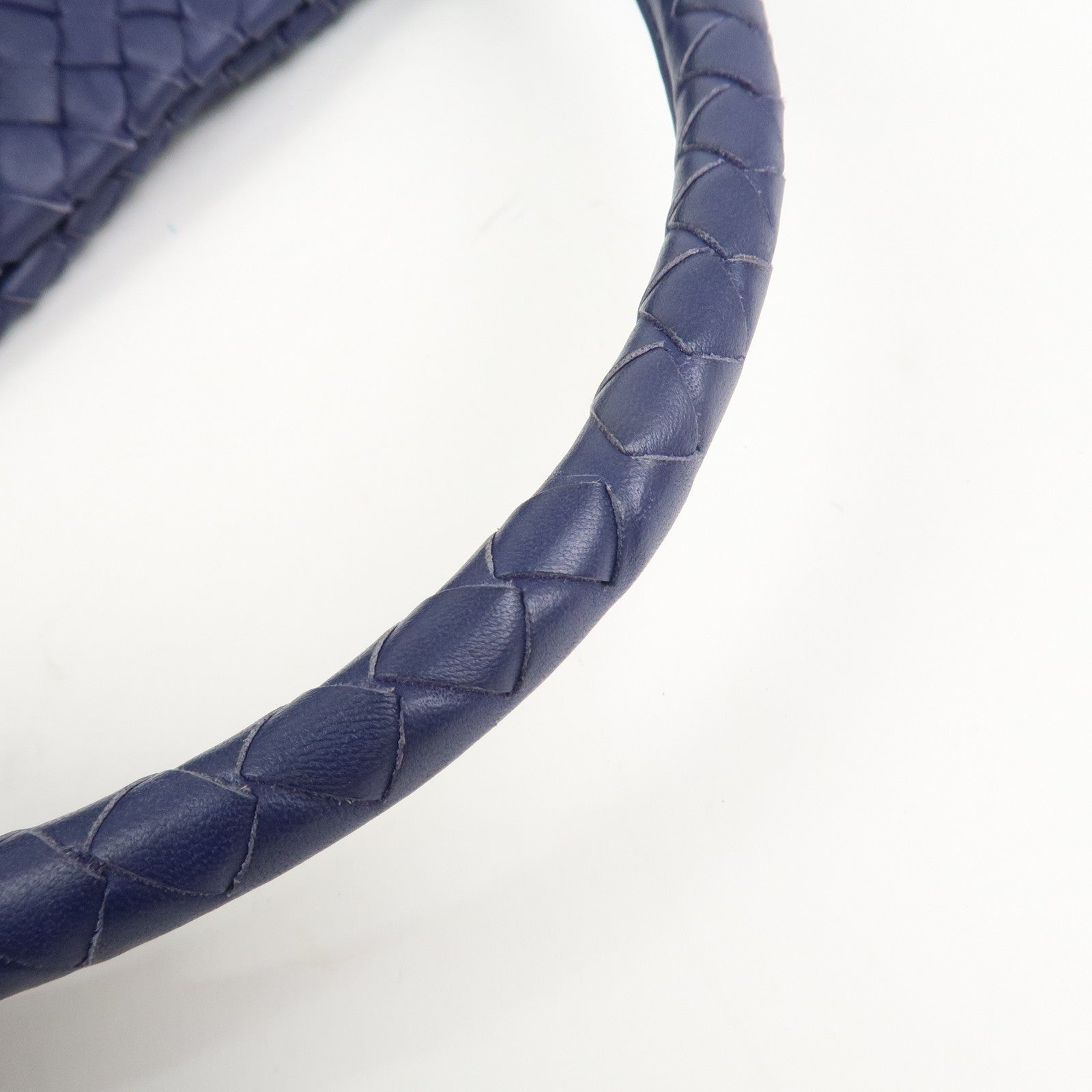 BOTTEGA VENETA Intrecciato Leather Shoulder Bag Navy 255690