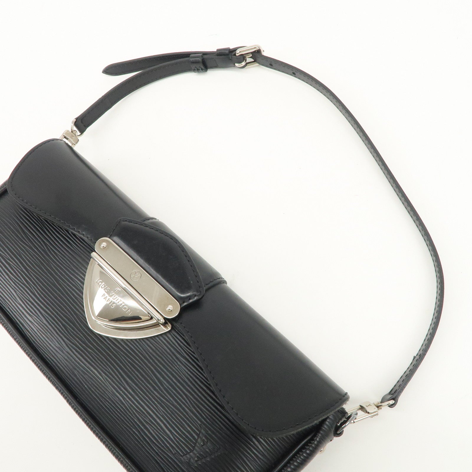 Louis Vuitton Epi Pochette Montaigne Shoulder Bag Noir M59292