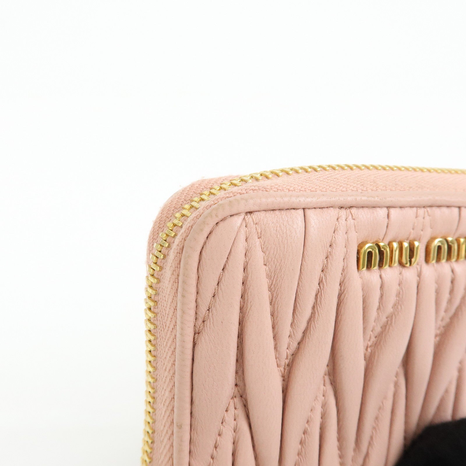 MIU MIU Matelasse Nappa Leather Compact Zippy Wallet Pink