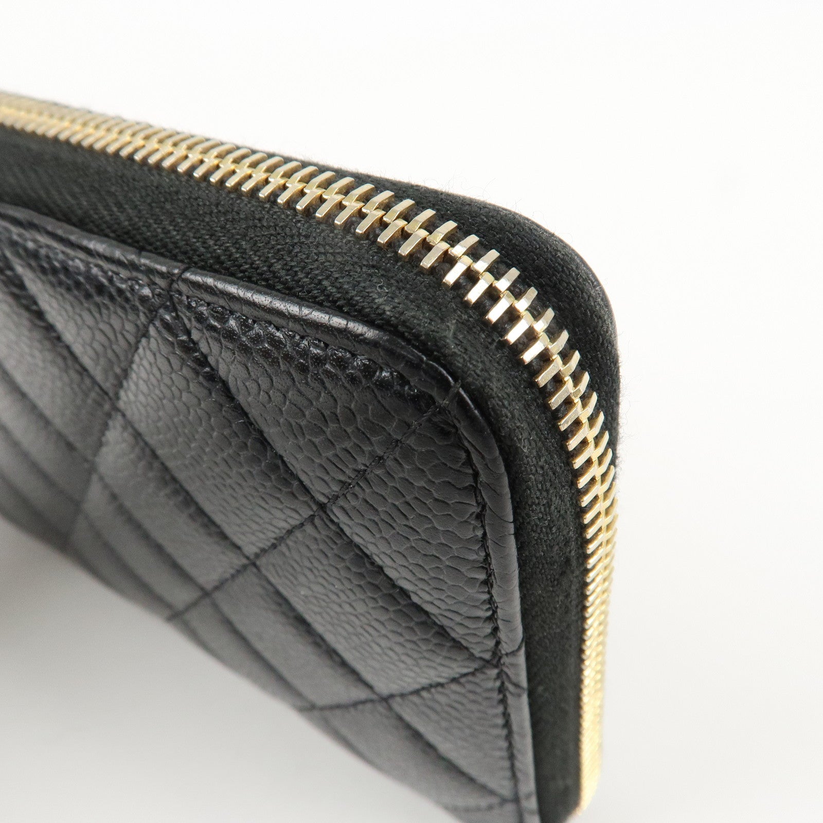 CHANEL Matelasse Caviarskin Round Zippy Long Wallet Black AP0242 Used