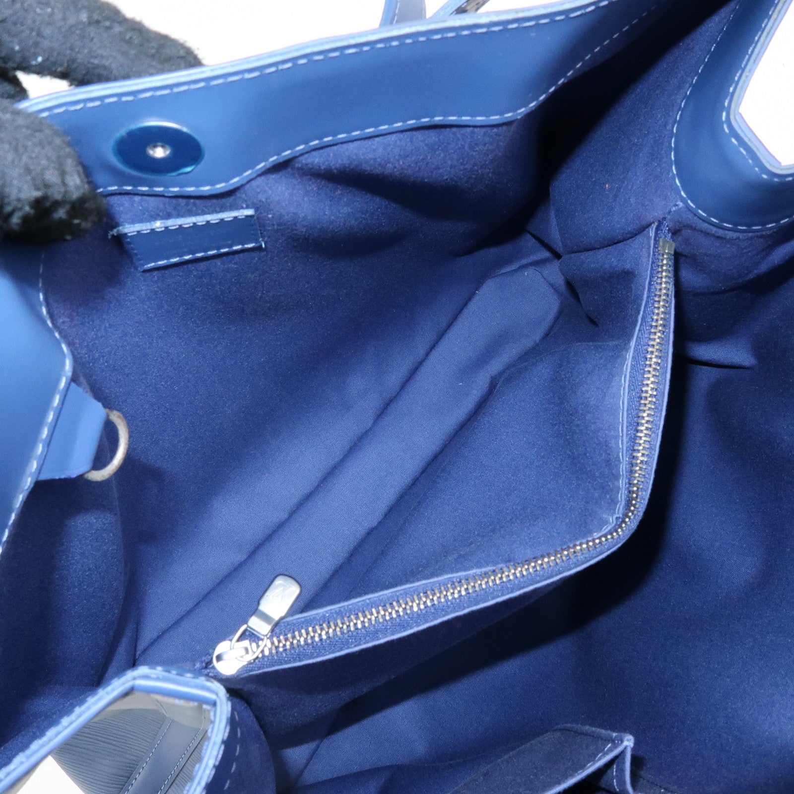 Louis Vuitton Epi Mandala GM Leather Shoulder Bag Myrtille M5892G