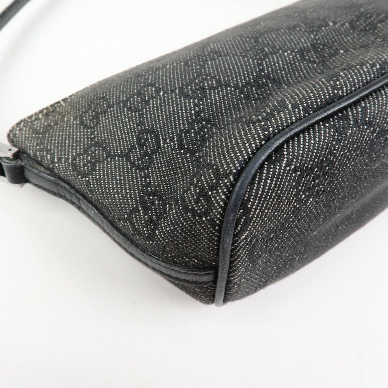 GUCCI Boat Bag GG Canvas Leather Accessory Pouch Black 07198