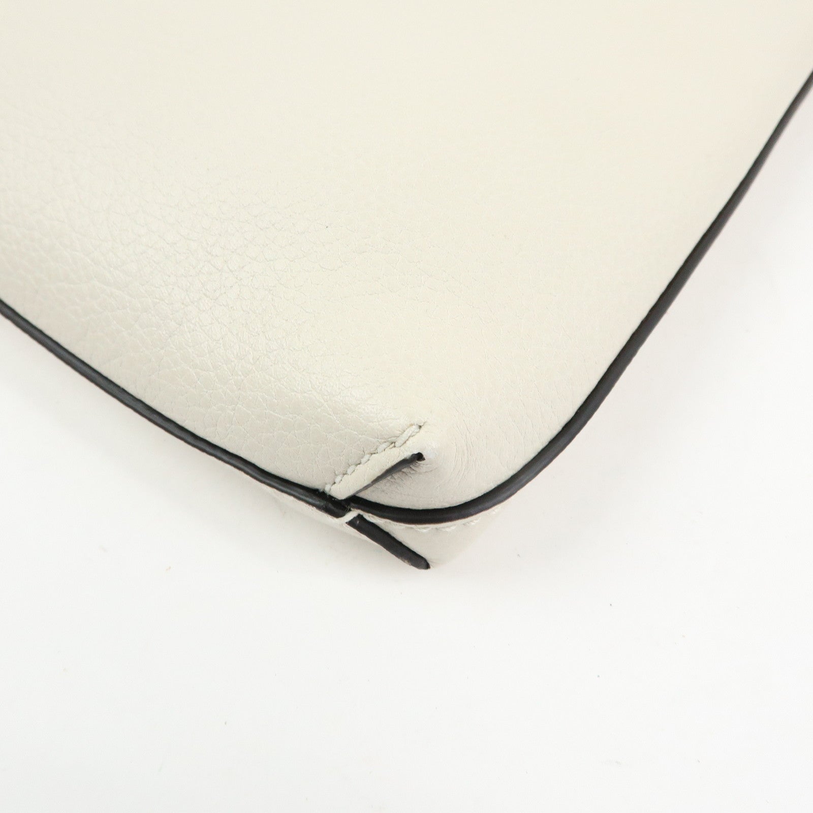 GUCCI Sherry Vintage Logo Medium Portfolio Clutch Bag Ivory 572770