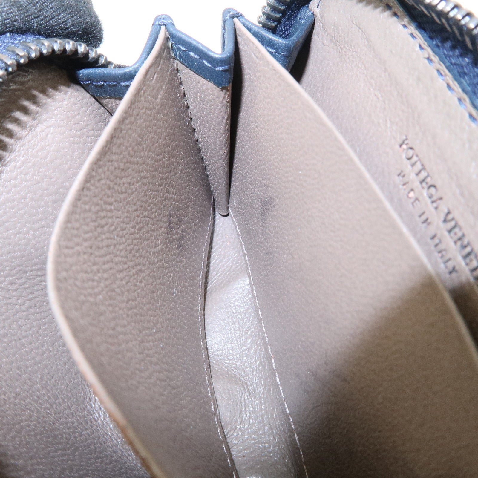 BOTTEGA VENETA Intrecciato Leather Coin Case Navy 114075