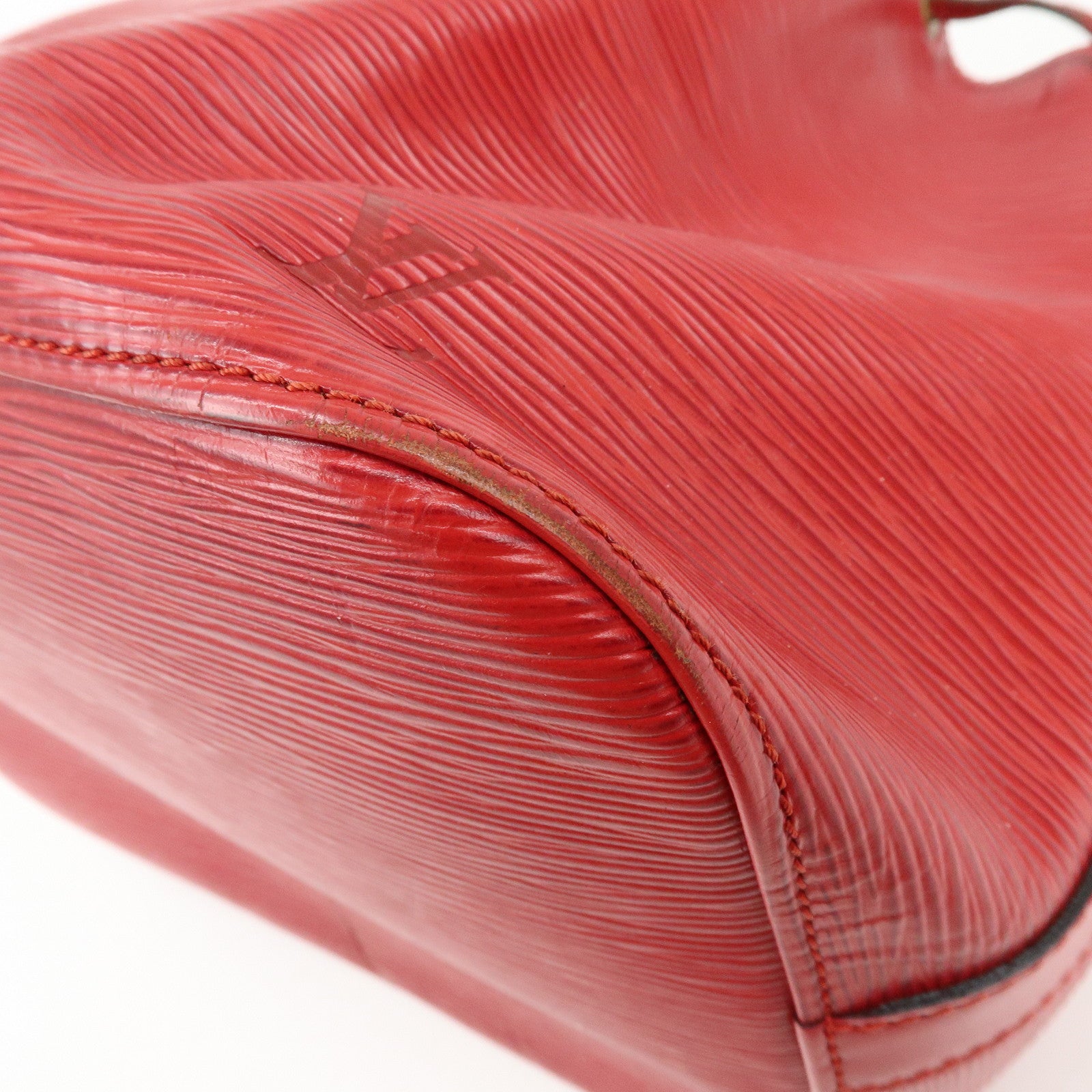 Louis Vuitton Epi Petit Noe Shoulder Bag Castilian Red M44107