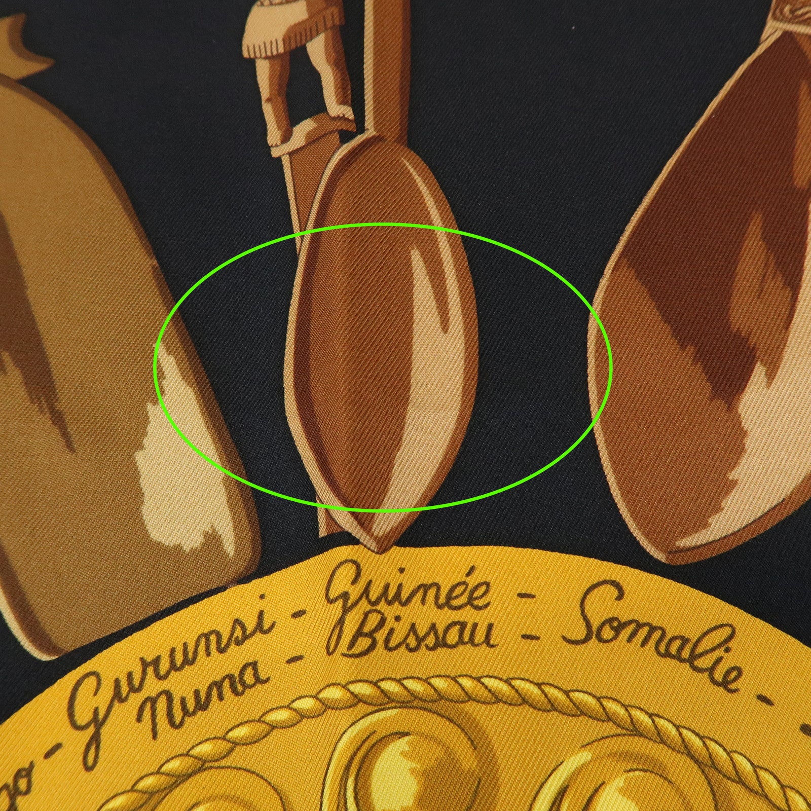 HERMES Carre 90 Silk 100% Scarf CUILLERS D'AFRIQUE Black Gold