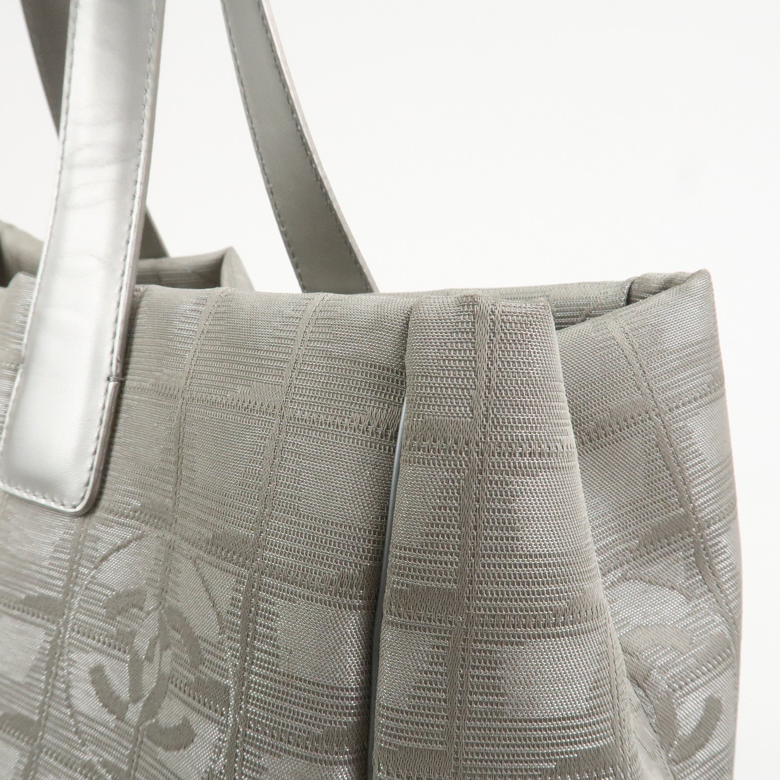 CHANEL New Travel Line Nylon Jacquard Leather Tote Bag MM A15991