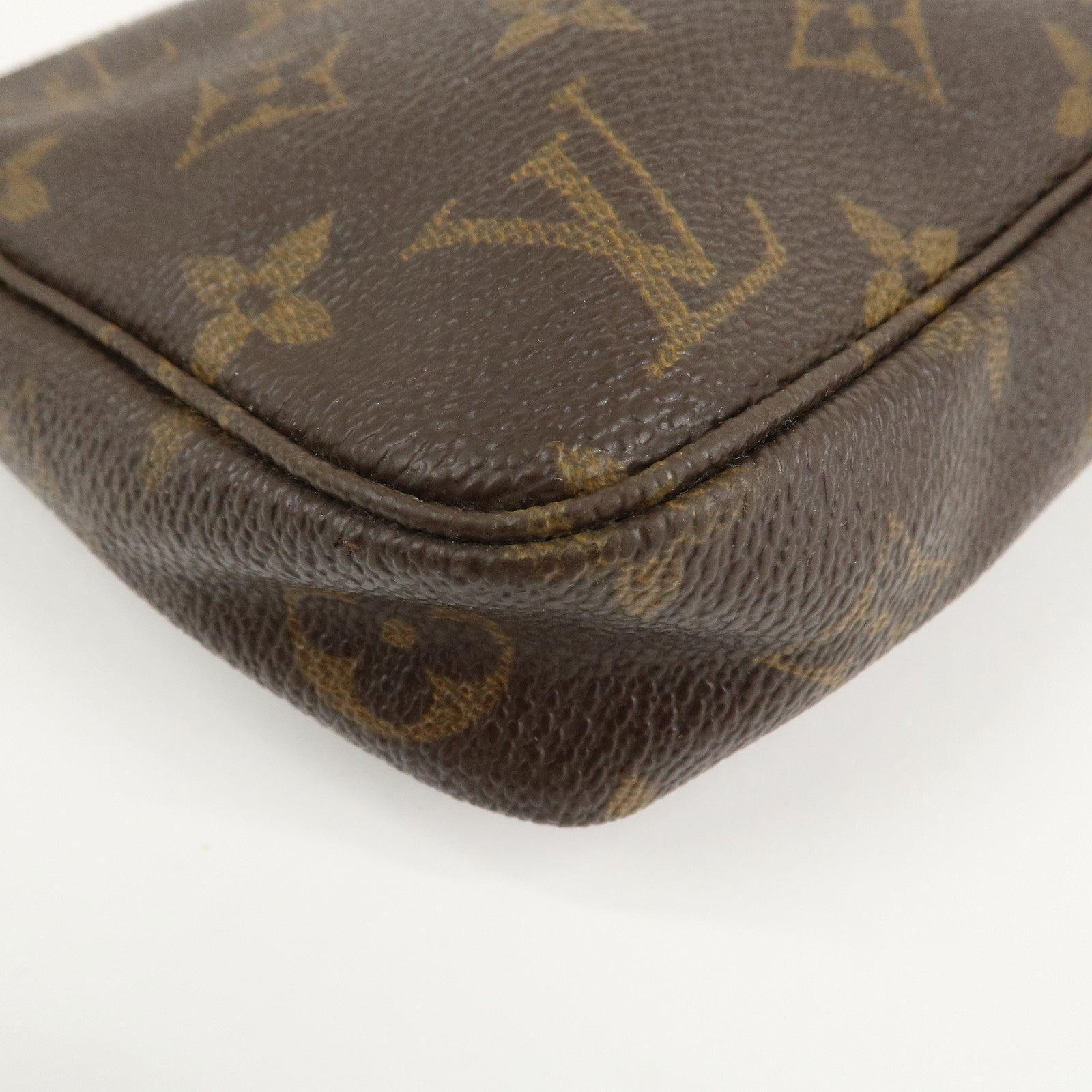 Louis Vuitton Monogram Pochette Accessoires Hand Bag Brown M51980