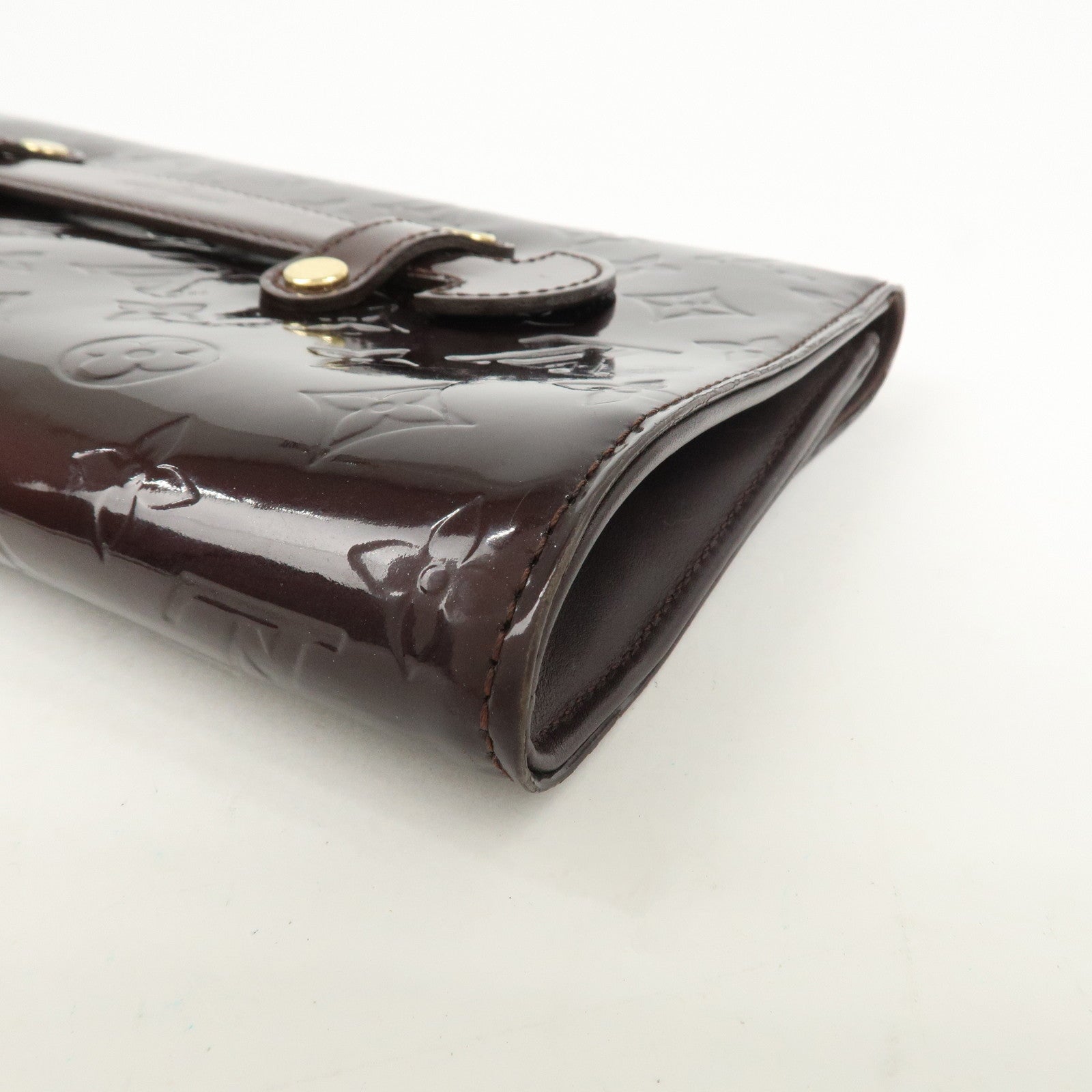 Louis Vuitton Monogram Vernis Robertson Clutch Bag Amarante M91548