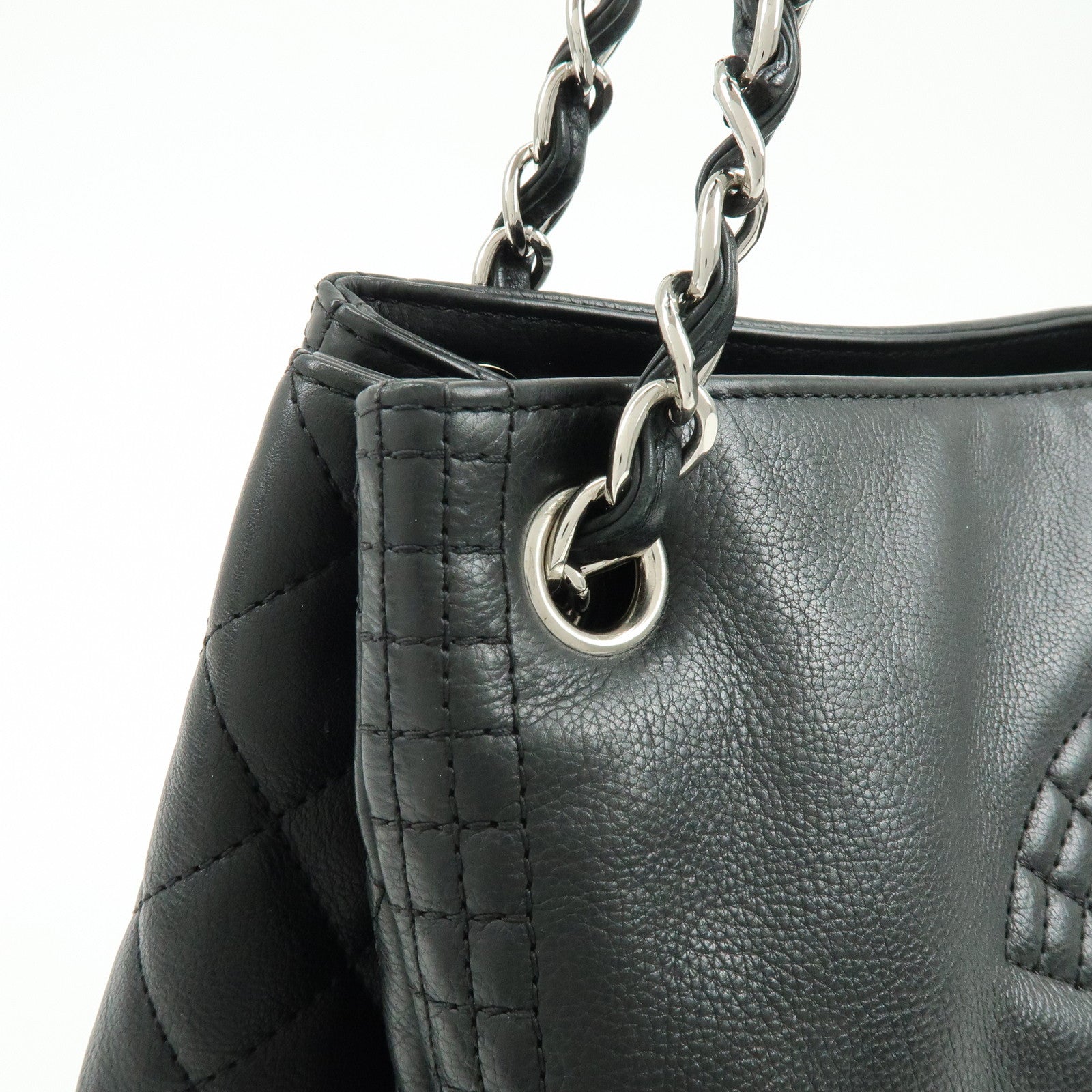 CHANEL Matelasse Leather Chain Tote Bag Shoulder Bag Black A67172